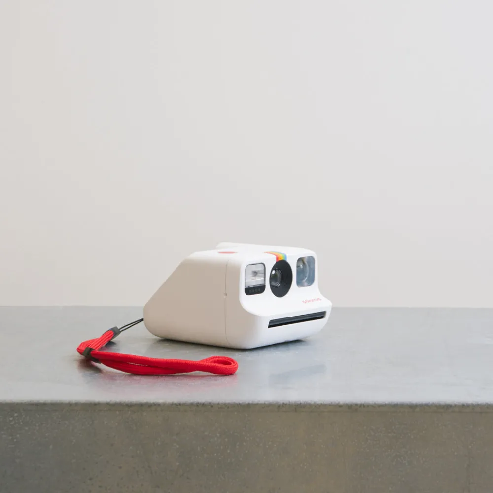 1907 IMPOSSIBLE Appareil photo Polaroid Go White