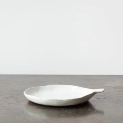 259 SERAX Assiette poêlon La Mère - Ebony Blanc