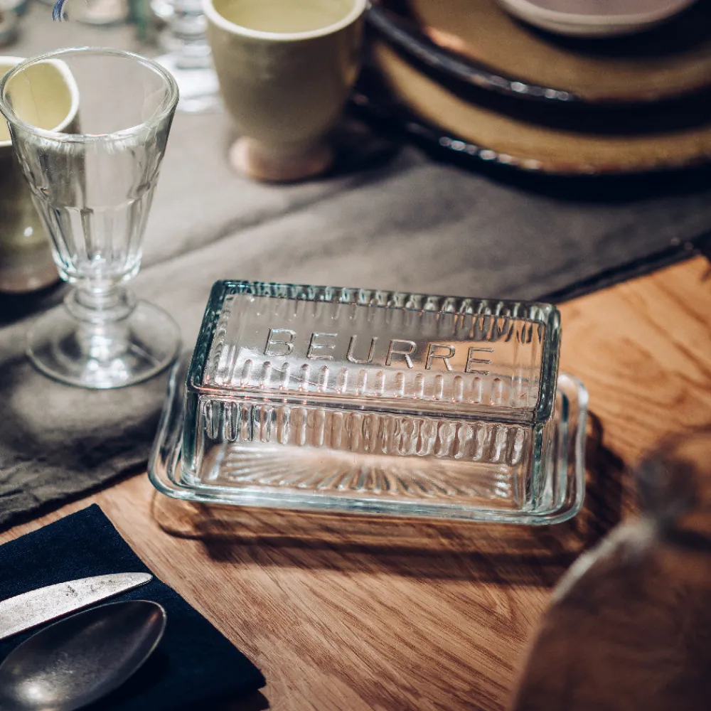 1139 BAZAR DE LUXE Beurrier en verre moulé