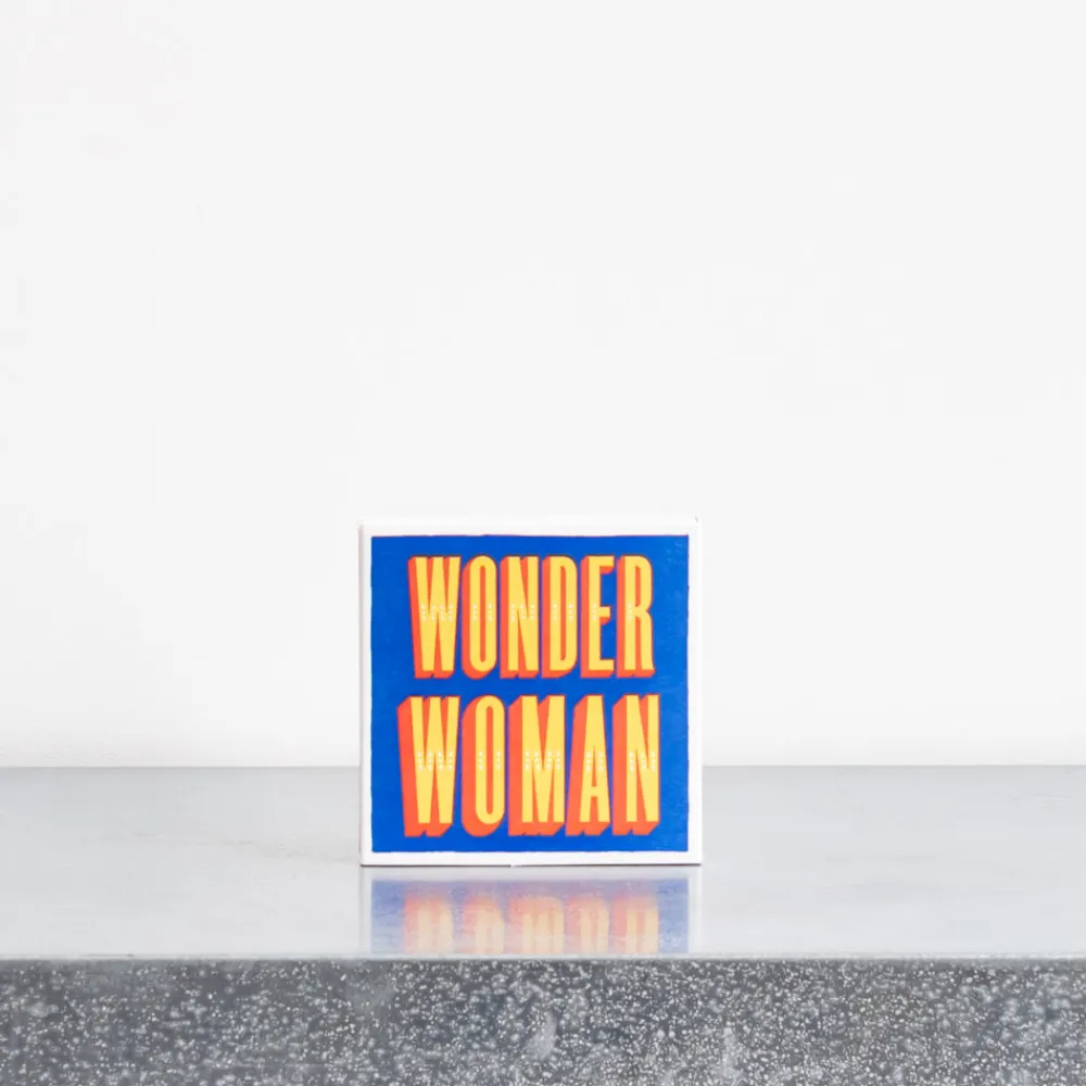 590 FINE MATCH BOX Boîte de 150 grandes allumettes - Wonder Woman