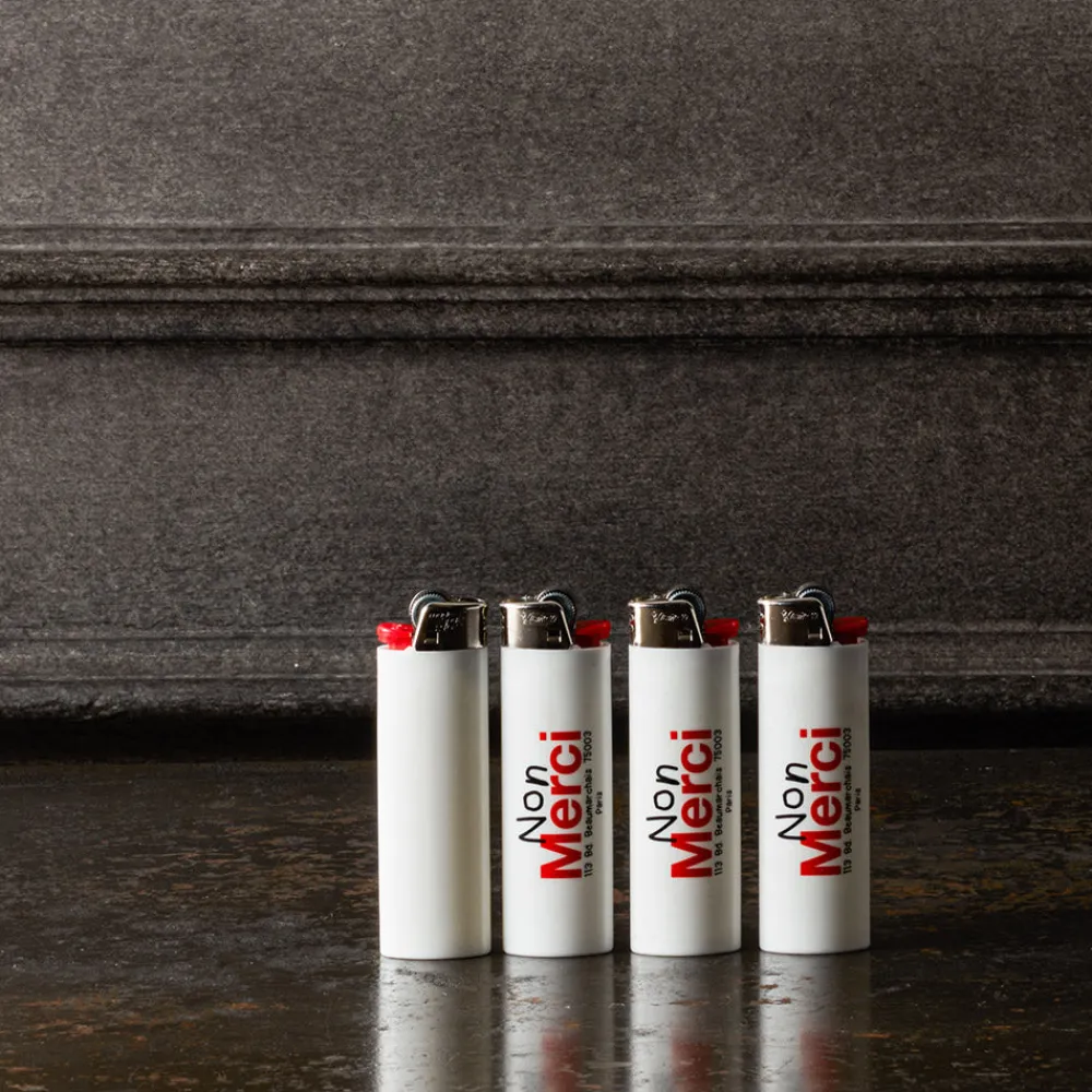 1799 MARKM LASER Briquet - Rouge "Rive Droite" - Non Merci
