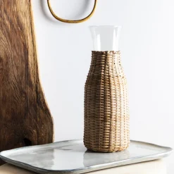 1020 MANSES DESIGN Carafe en verre et rotin
