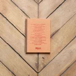 1407 IMPRIMERIE DU MARAIS Carnet A5 à spirale - Kraft & Rouge