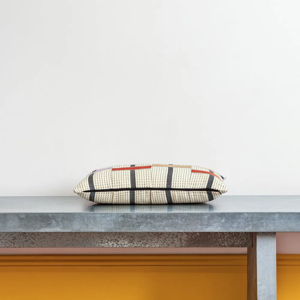 397 GOLDEN EDITIONS Coussin Kente To + Fro - Beige