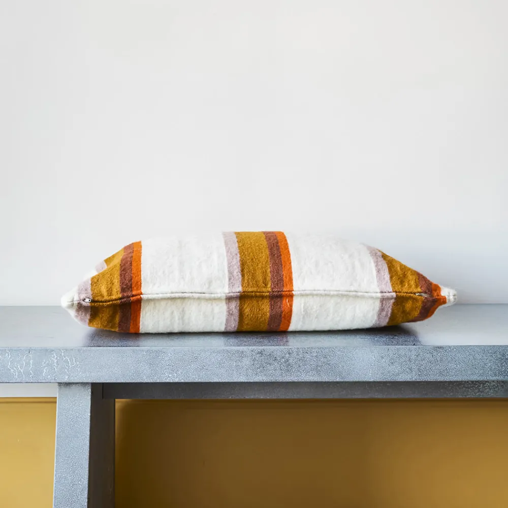1286 HOUSEHOLD HARDWARE Coussin rayé - Moutarde