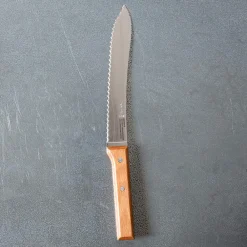 143 OPINEL Couteau à pain