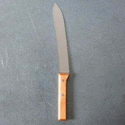 143 OPINEL Couteau à pain