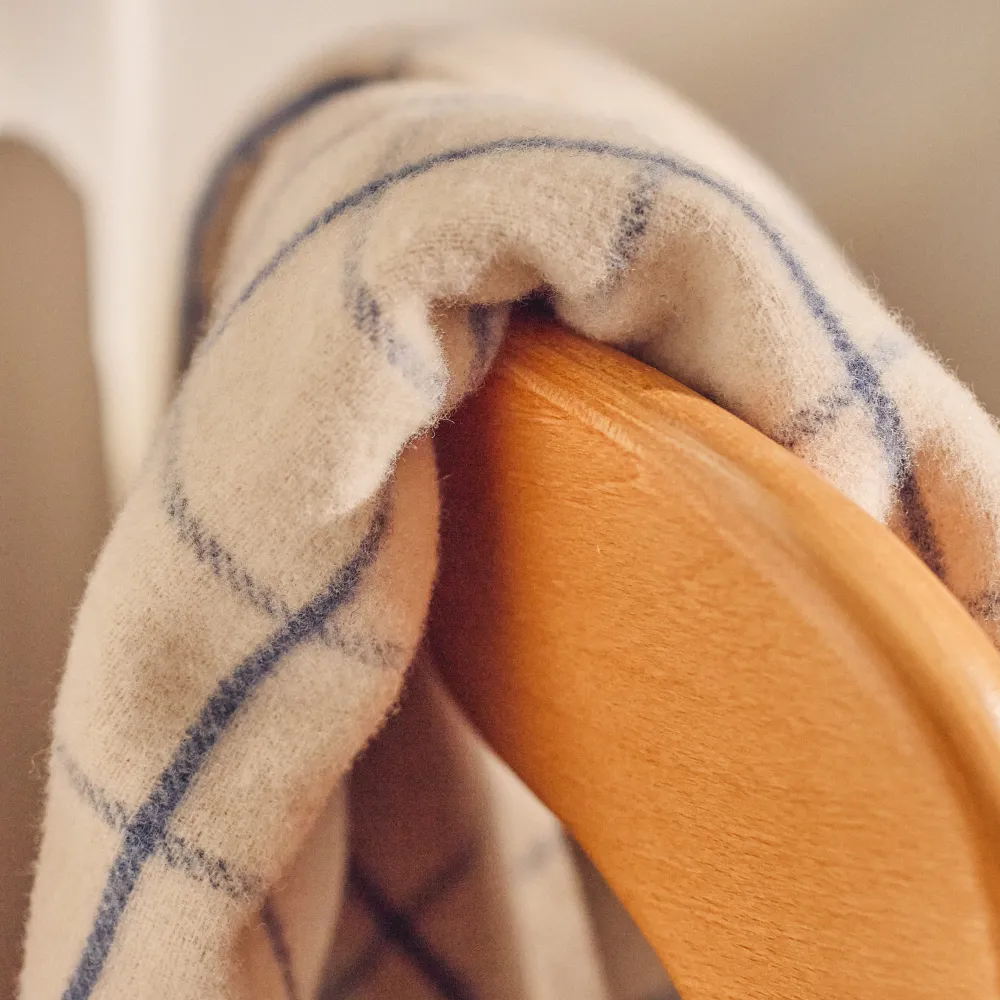 2138 TESSILECHITI Couverture Merci - Carreaux Bleu Shibori