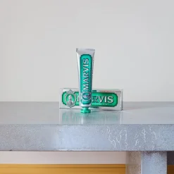 1162 AEGIS PHARMA Dentifrice - Menthe Forte - Marvis - 85 ml