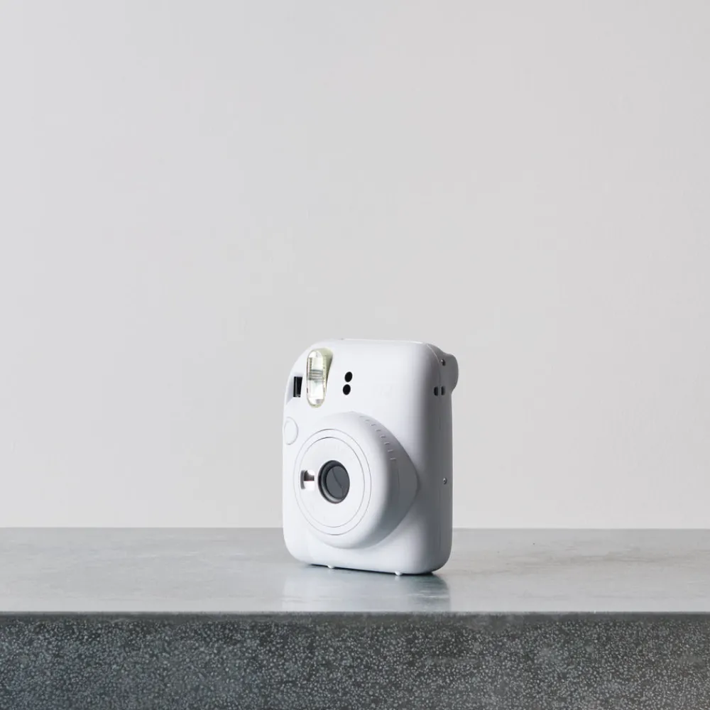 1253 FUJIFILM Instax Mini 12 - Clay White