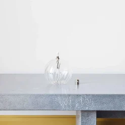 1139 BAZAR DE LUXE Lampe à huile sphère striée