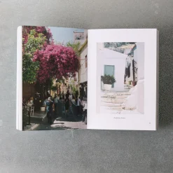2037 A WEEK ABROAD Livre - A Week Abroad Athènes