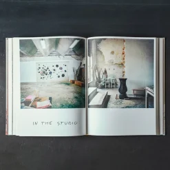 748 MARSTON BOOK SERVICES Livre - François Halard : L'intime photographié