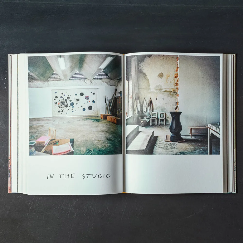 748 MARSTON BOOK SERVICES Livre - François Halard : L'intime photographié