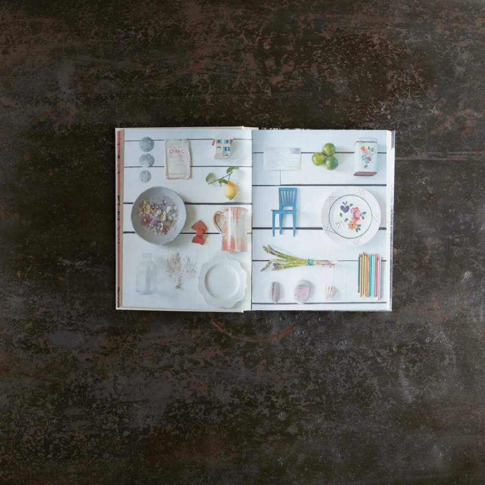 746 HACHETTE EDITIONS Livre - Le Bazar