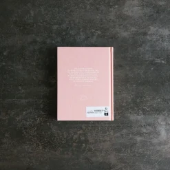 746 HACHETTE EDITIONS Livre - Paris en stickers de Zoé de las Cases