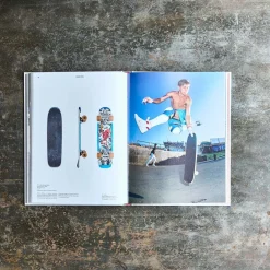730 PHAIDON Livre - Skateboard