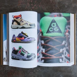 1305 TASCHEN Livre - Sneaker Freaker, The Ultimate Sneaker Book