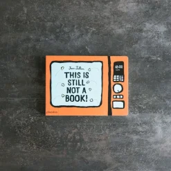 1374 AUZOU Livre - This is Still Not a Book