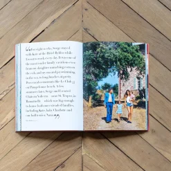 1635 ASSOULINE Livre Saint Tropez - Assouline