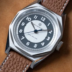 MERCI Montre - Instruments Beaumarchais H02 x Hodinkee