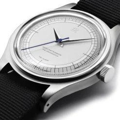 MERCI Montre LMM-01 : The Archiwatch (Mécanique)
