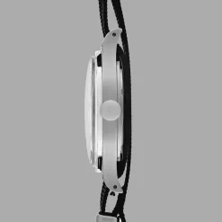 MERCI Montre LMM-H01 : HODINKEE (Mécanique)