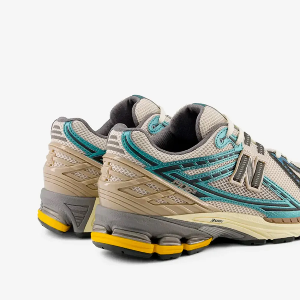 Women New Balance - Baskets 1906 RRC - Bleu