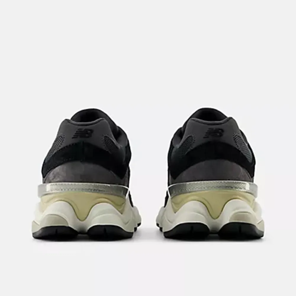 Women New Balance - U9060BLC - Noire