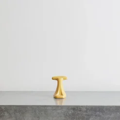 2135 MERIGOUS Patère porcelaine - Jaune