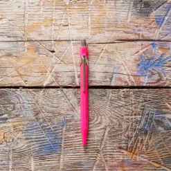 252 CARAN D ACHE Porte-mine - Fluo Pourpre