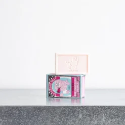 590 FINE MATCH BOX Savon à la rose