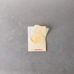 2081 MISC DISTRIBUTION Savon en papier - Jaune