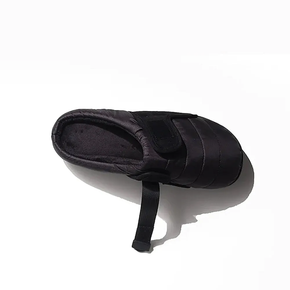 Subu Tokyo - Chaussons Belt - Noir