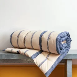 625 TENSIRA Sur-matelas - Rayures Bleu Epaisses