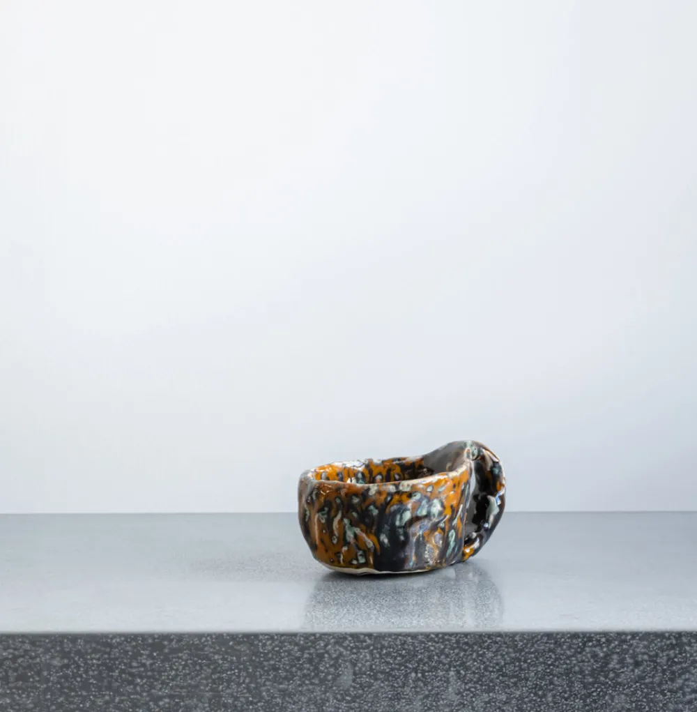 1393 EMILIE HOLM ATELIER Tasse en céramique mouchetée - Jaune & Noir