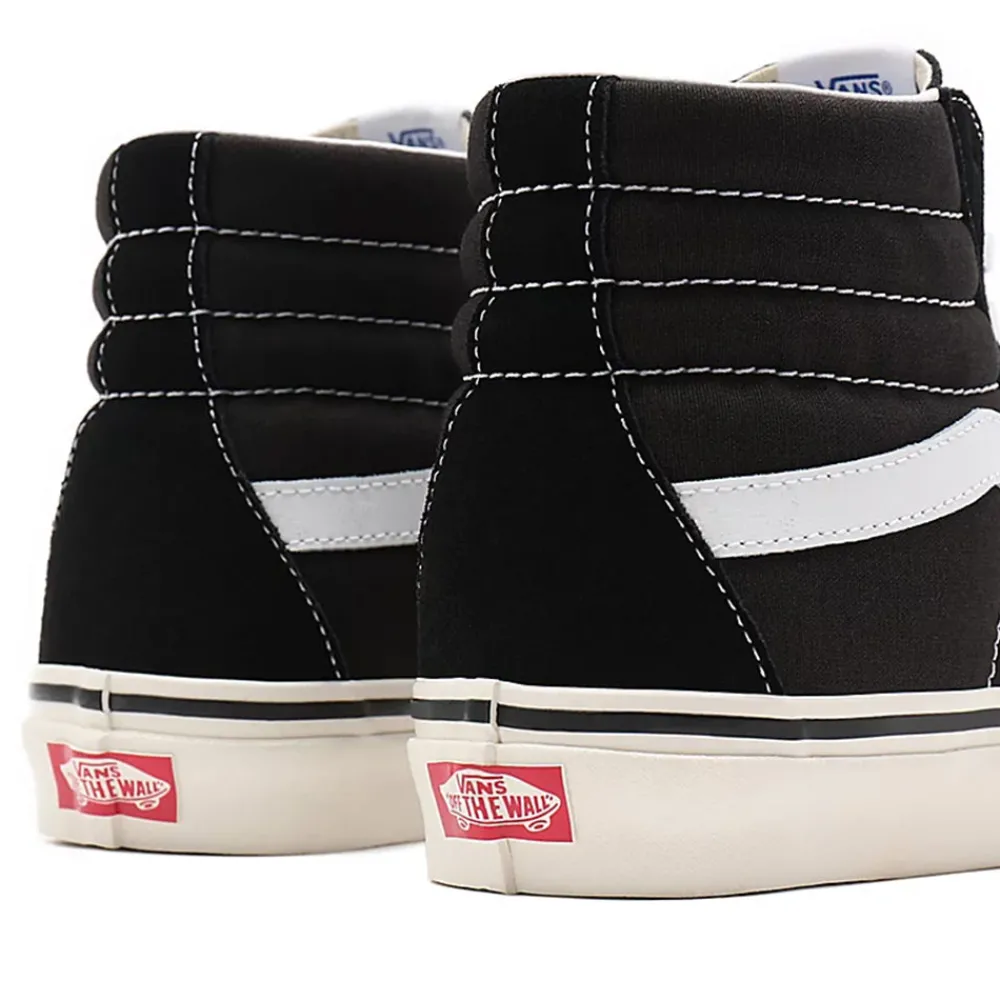 VANS - Sk-8 Hi 38 DX - Noir & Blanc