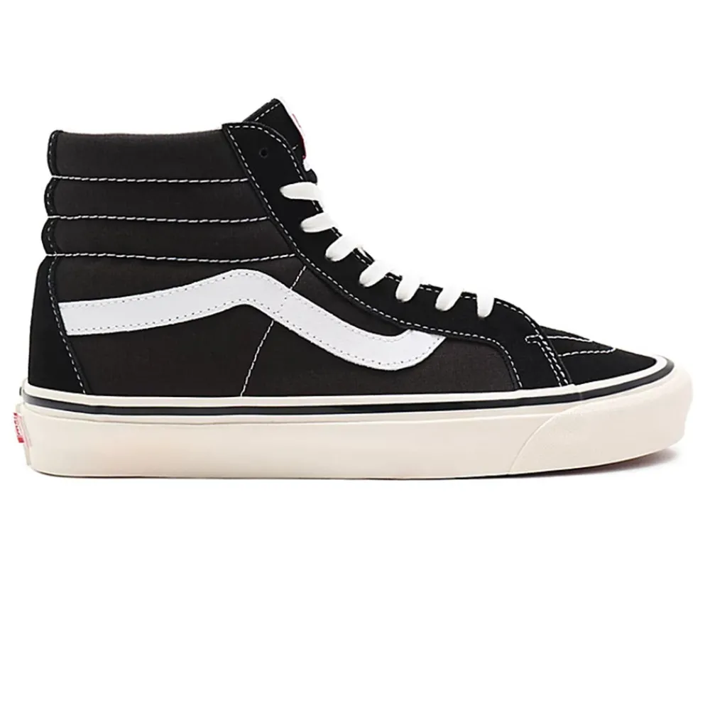VANS - Sk-8 Hi 38 DX - Noir & Blanc