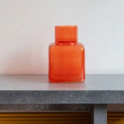 1927 DINNERWARE & CO Vase en verre recyclé Elia - Tomate